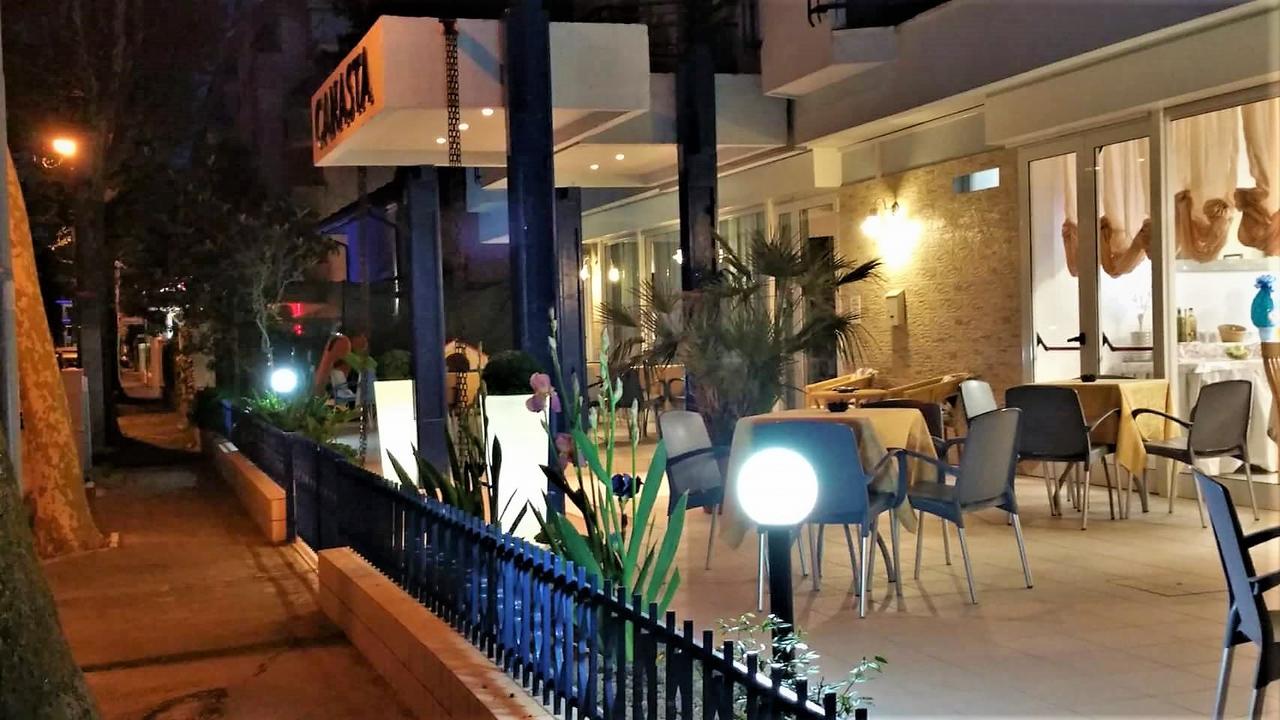 Hotel Canasta Riccione Exteriör bild