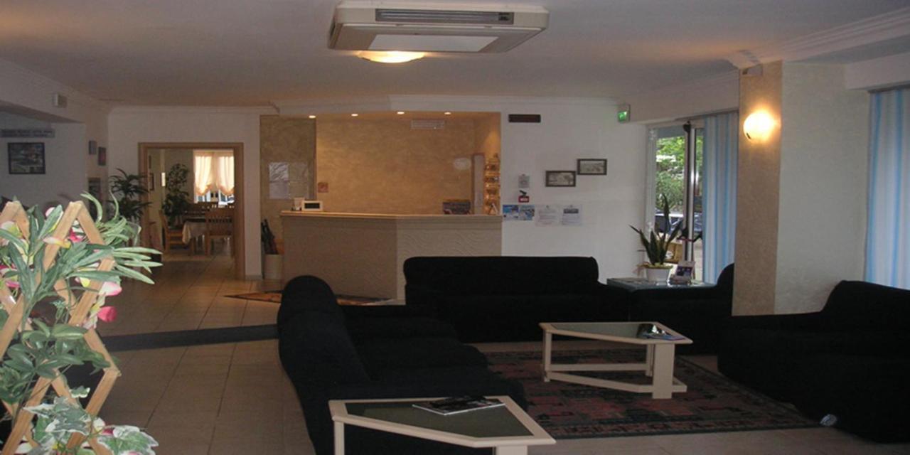 Hotel Canasta Riccione Exteriör bild